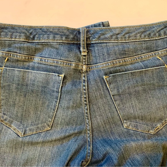 Mossimo Low Rise Skinny Jeans - Picture 3 of 4